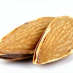 Amandes, le geste à ne pas oublier de faire avant de les manger